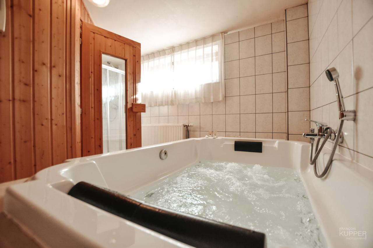 Le Milan Royal 26 Pers, Malmedy, Balneo, Vue, Calme Villa Exteriör bild